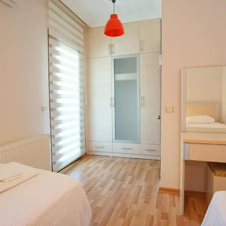 Villa Dolphin